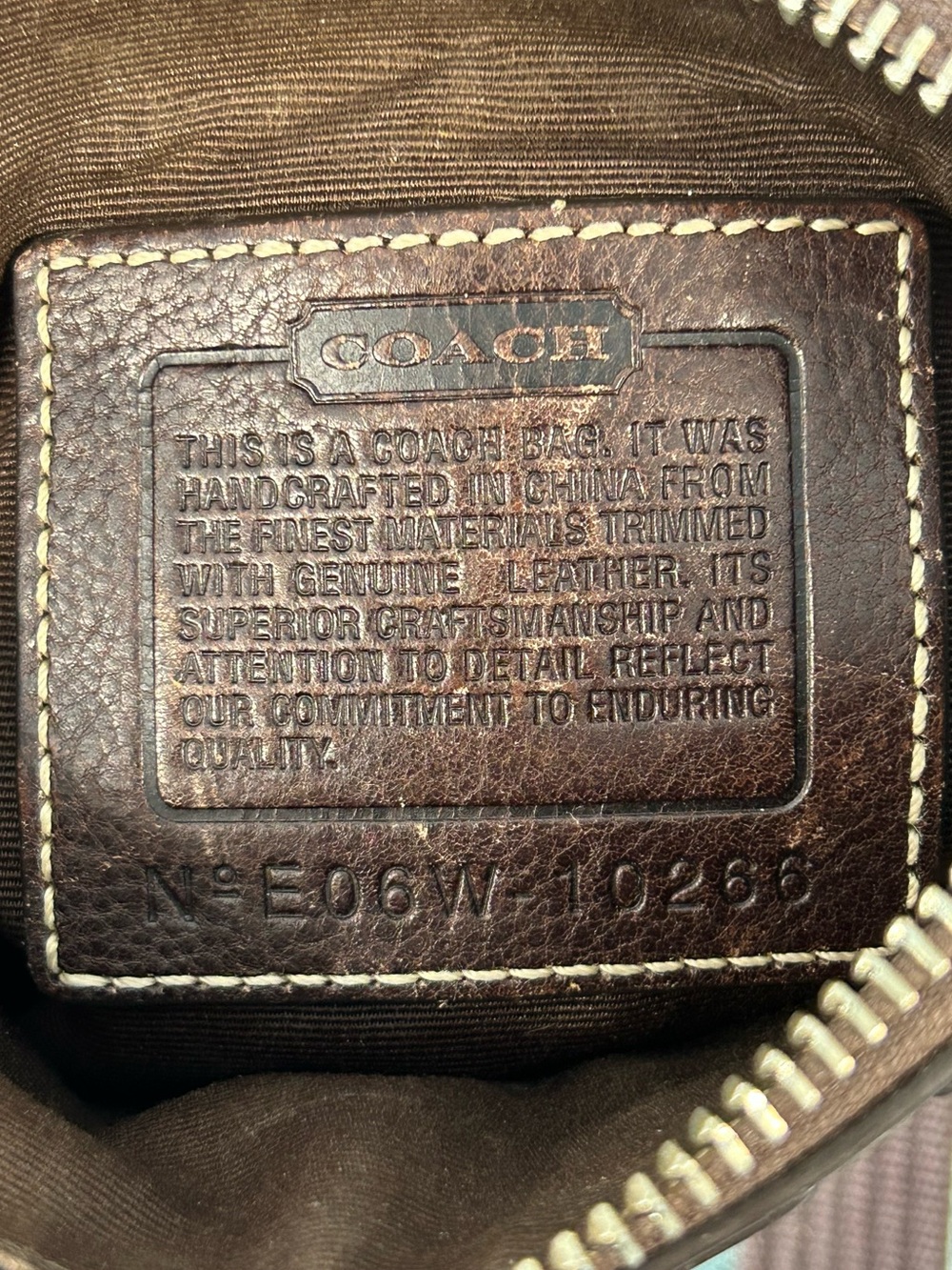 COACH 2006 Vintage Hamptons Python Trimmed Signature Swing Pack 😍❤️‍🔥 - Picture 7 of 17